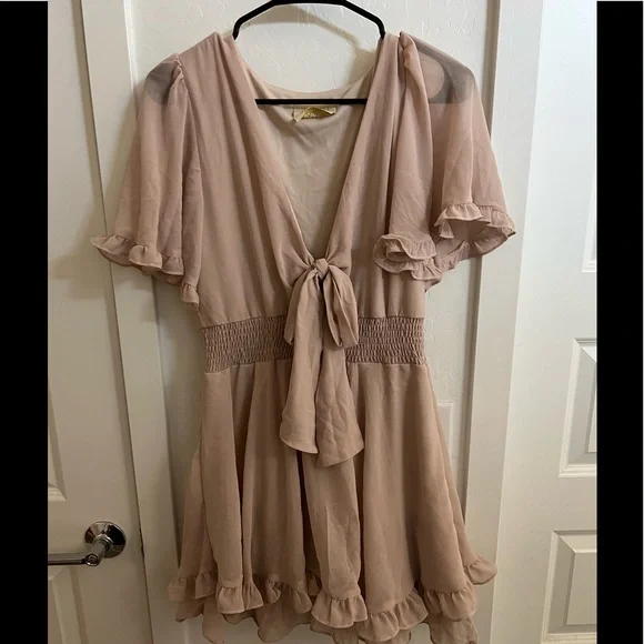 short flowy yellow dress Mandarin Collar Bow Tie Plus Size Polyester Sunset Autumn Winter Flowy –  Canary Houze main image 1
